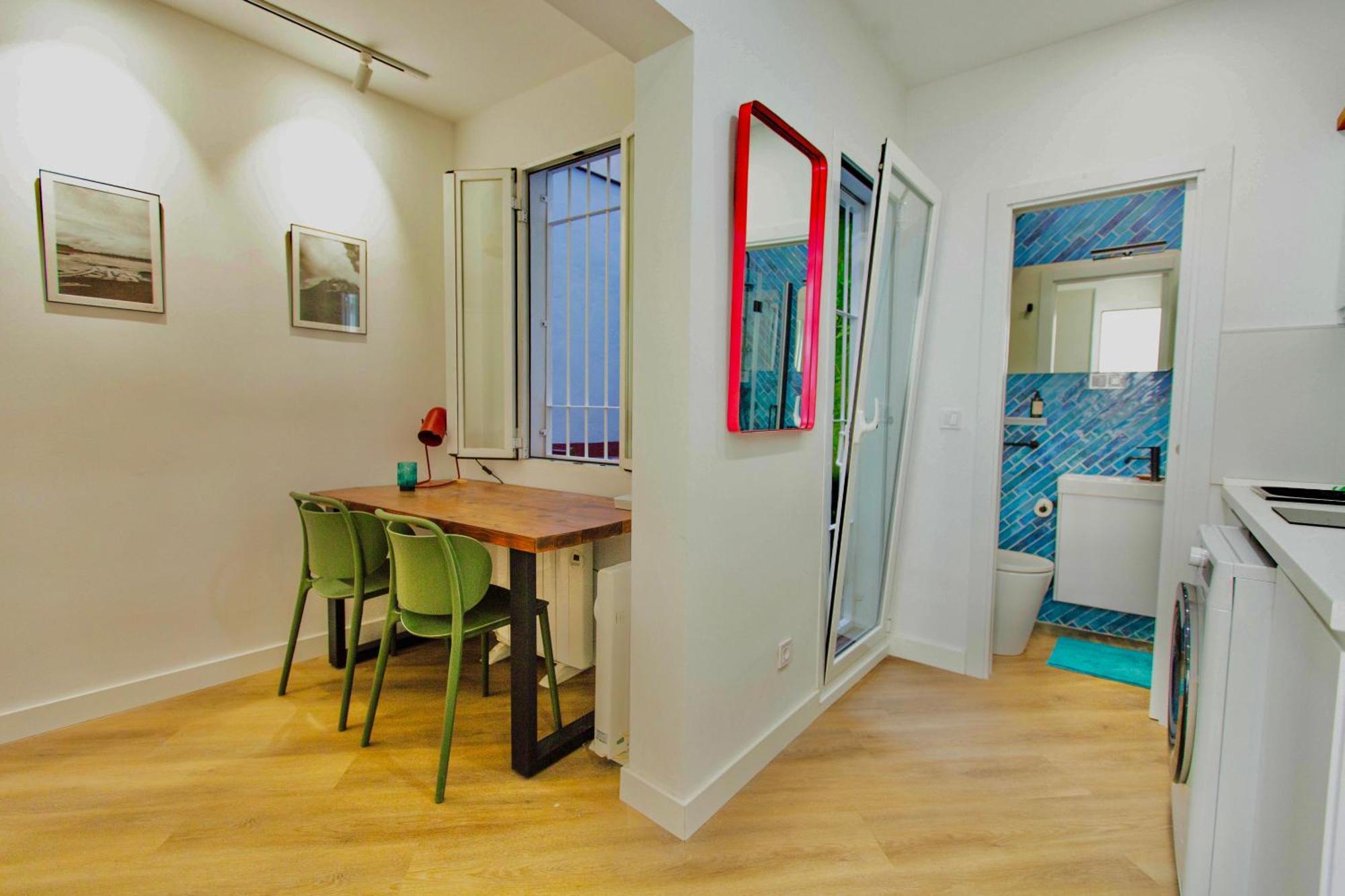 Rentadore Lavapies Studio Apartment มาดริด ภายนอก รูปภาพ