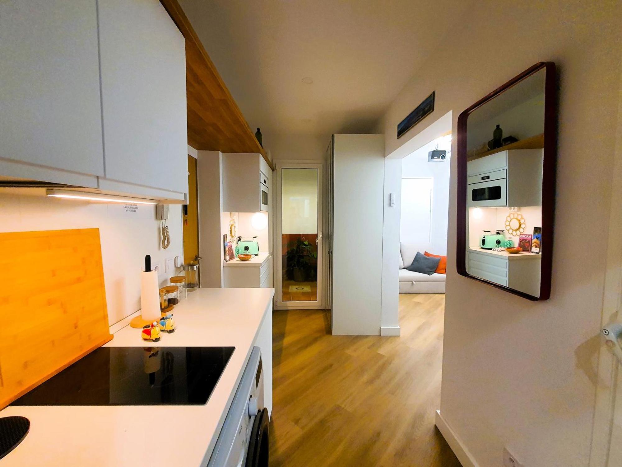 Rentadore Lavapies Studio Apartment มาดริด ภายนอก รูปภาพ