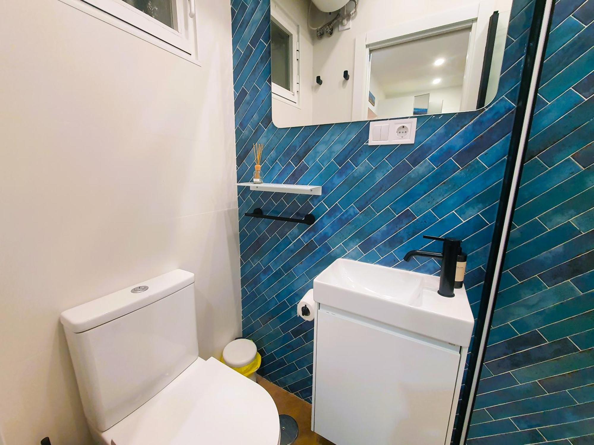 Rentadore Lavapies Studio Apartment มาดริด ภายนอก รูปภาพ